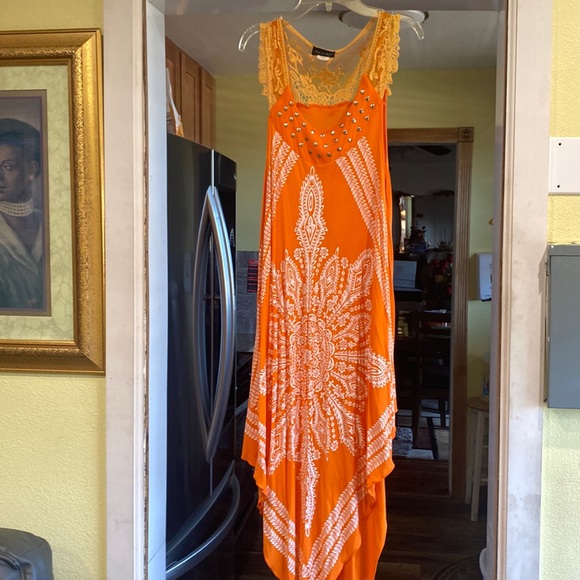 Orange and white dress, size Medium short sleeves. - Picture 1 of 7